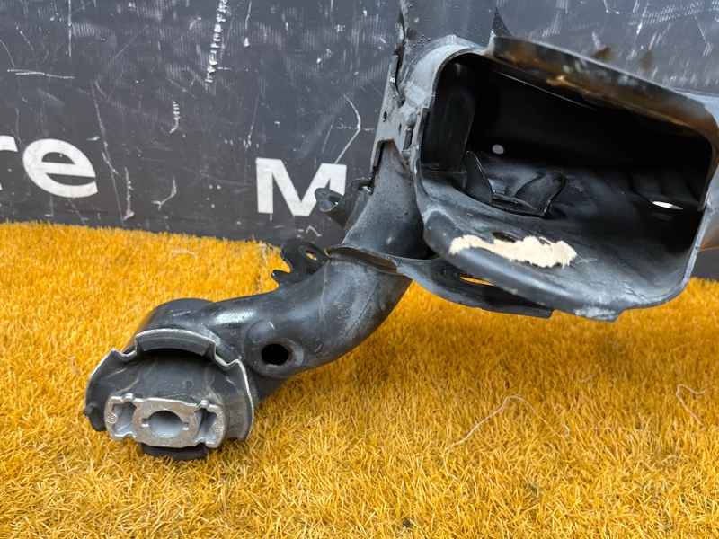 Балка поперечная (подрамник), 11000 рублей, Красноярск