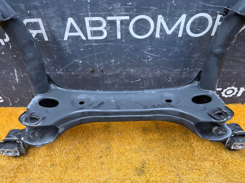 Балка поперечная (подрамник), 11000 рублей, Красноярск