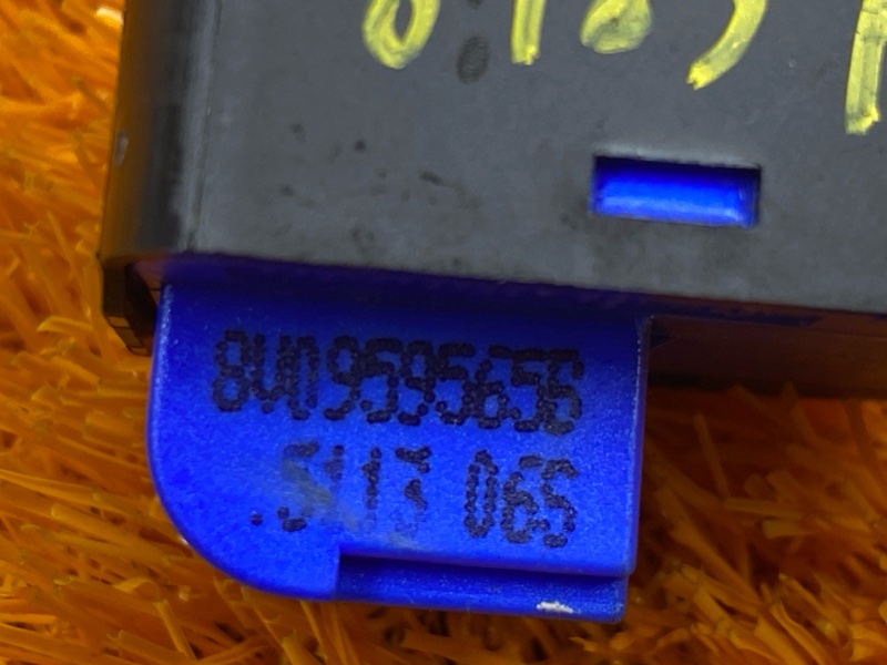 Кнопка регулировки зеркал, 700 рублей, Красноярск