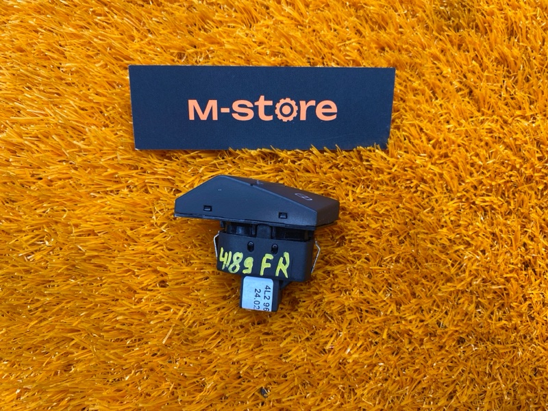 Кнопка центрального замка, 1000 рублей, Красноярск