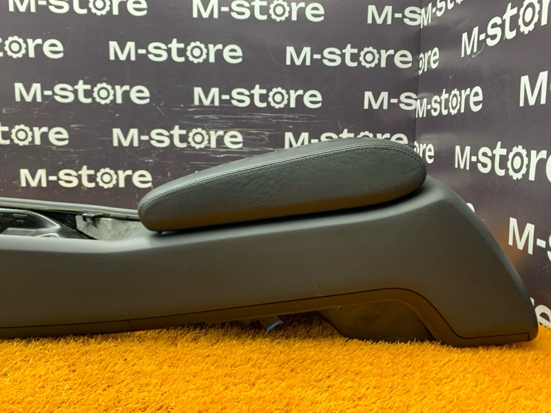 подлокотник, 2000 рублей, Красноярск