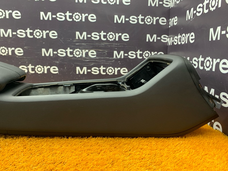 подлокотник, 2000 рублей, Красноярск