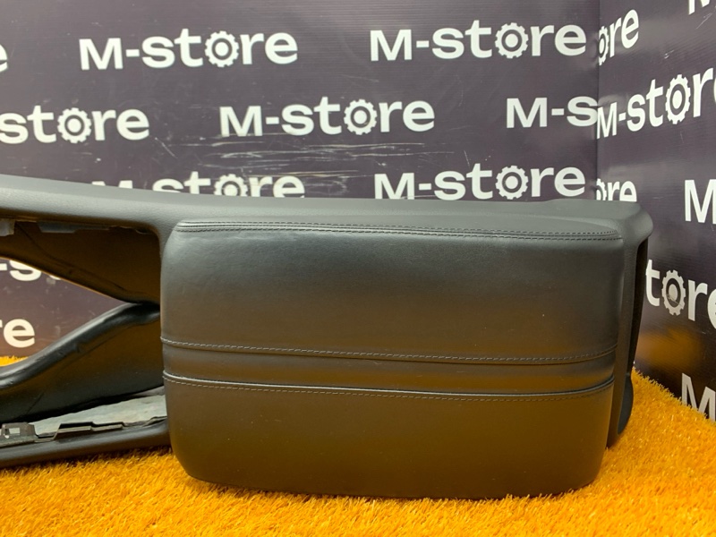 подлокотник, 2000 рублей, Красноярск