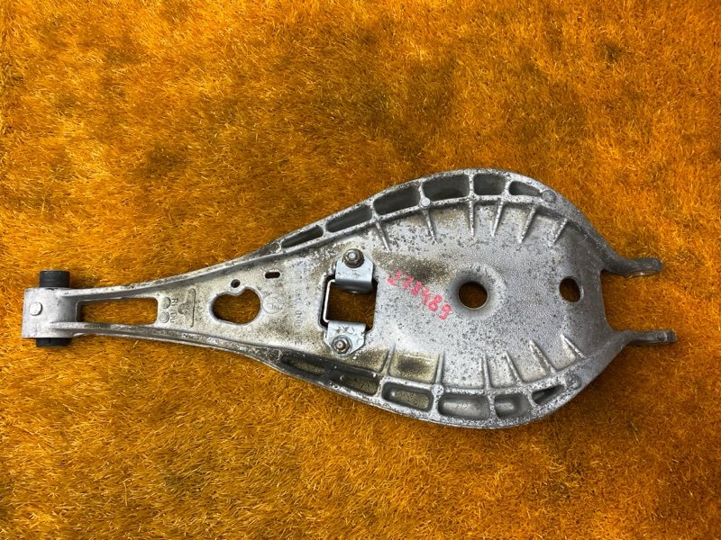 Рычаг подвески верхний, 500 рублей, Красноярск