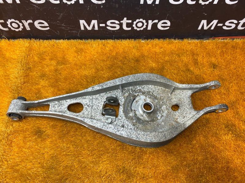 Рычаг подвески верхний, 500 рублей, Красноярск