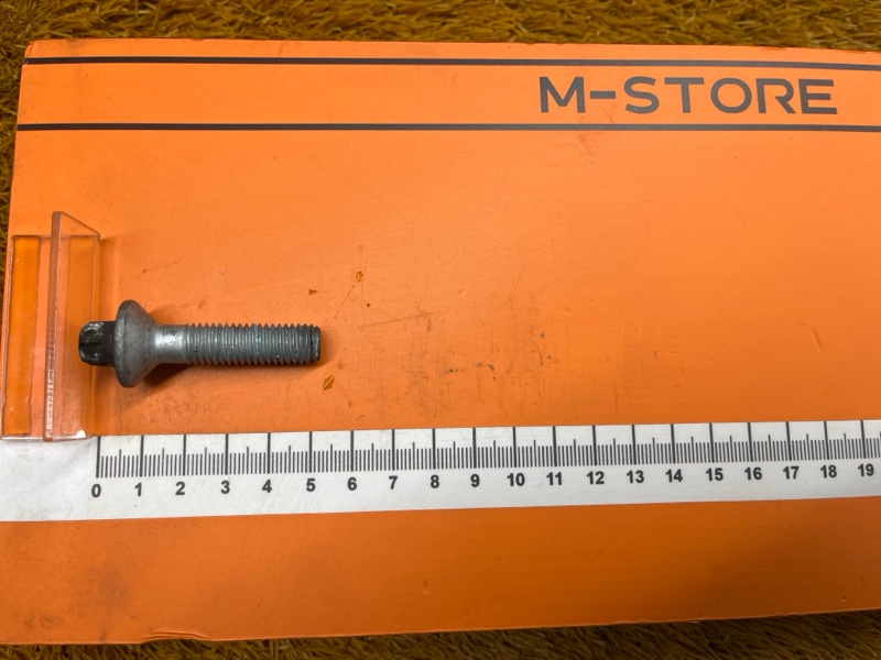 болт ступичный, 800 рублей, Красноярск