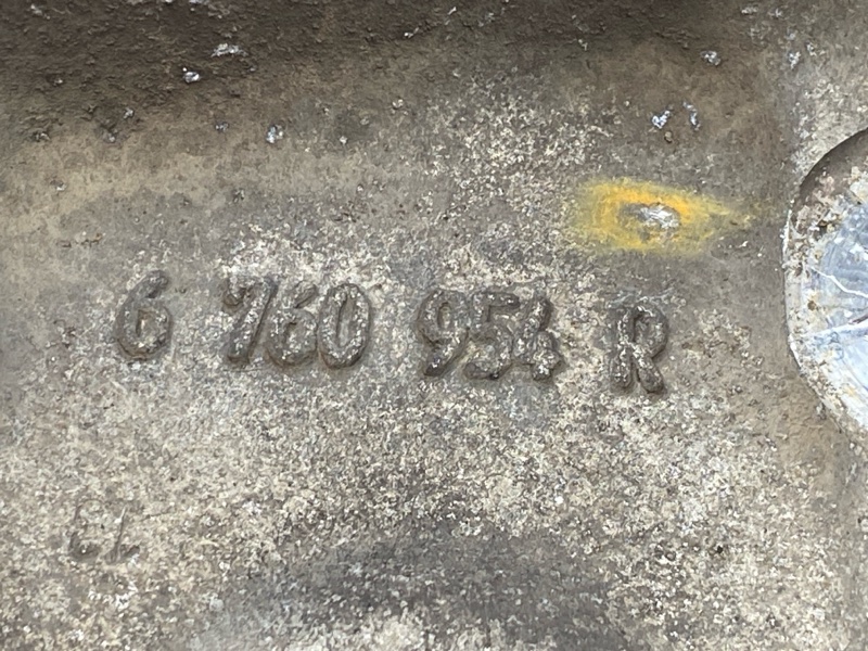 кулак поворотный, 1000 рублей, Красноярск