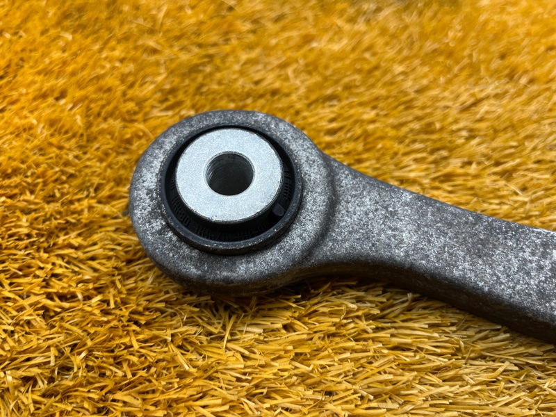 Рычаг подвески верхний, 500 рублей, Красноярск