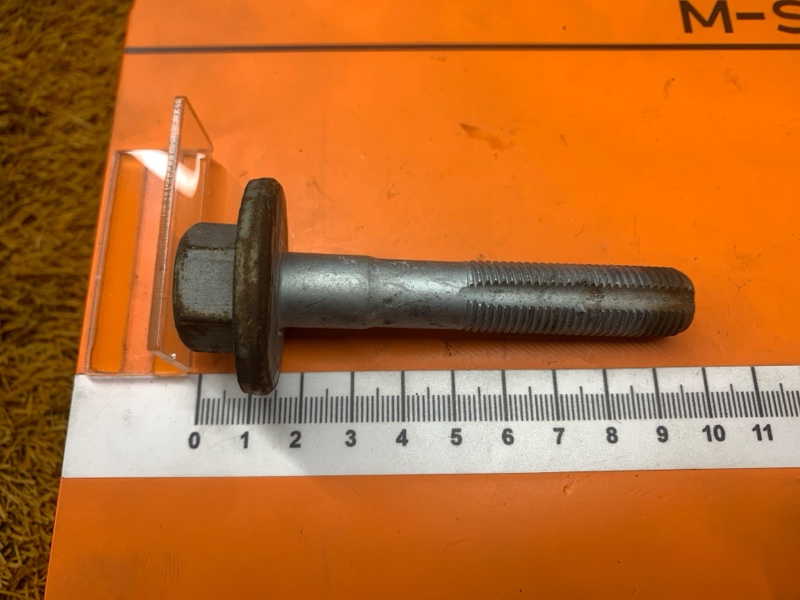 Болт развальный, 600 рублей, Красноярск