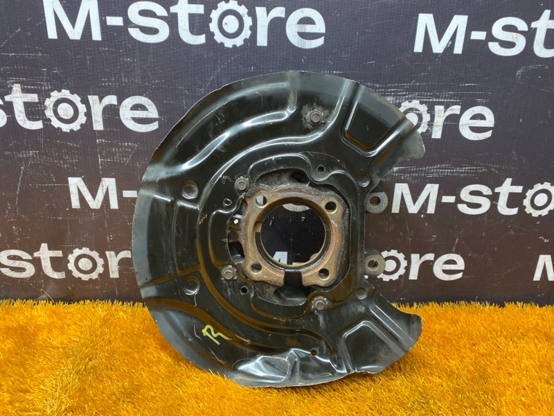 кулак поворотный, 2000 рублей, Красноярск