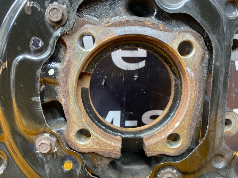 кулак поворотный, 2000 рублей, Красноярск