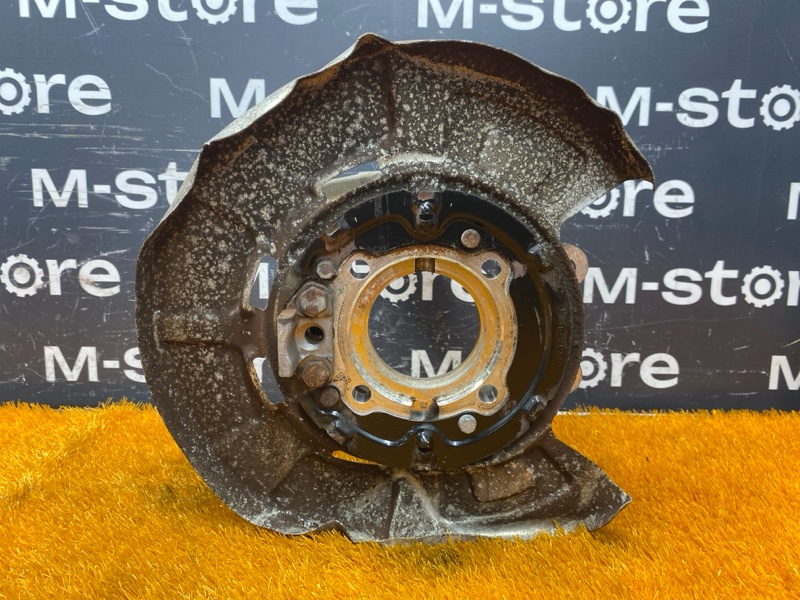 кулак поворотный, 1000 рублей, Красноярск