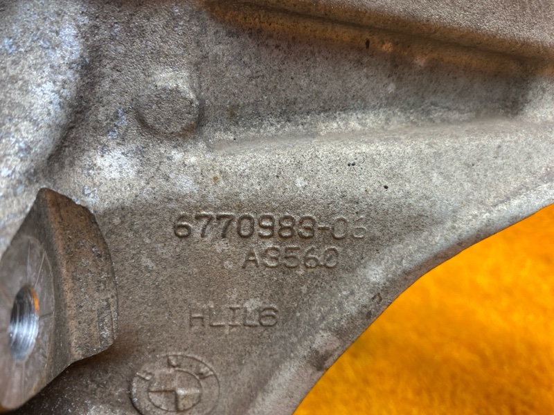 кулак поворотный, 1000 рублей, Красноярск