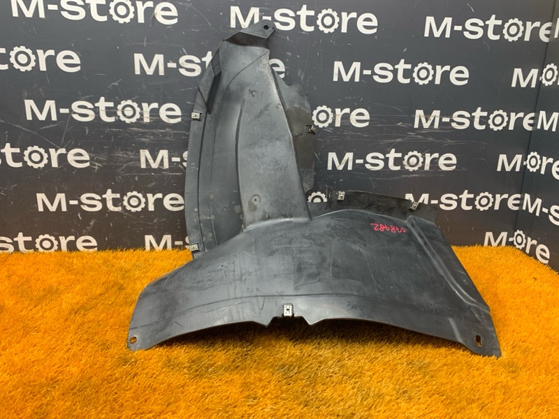 подкрылок, 3500 рублей, Красноярск