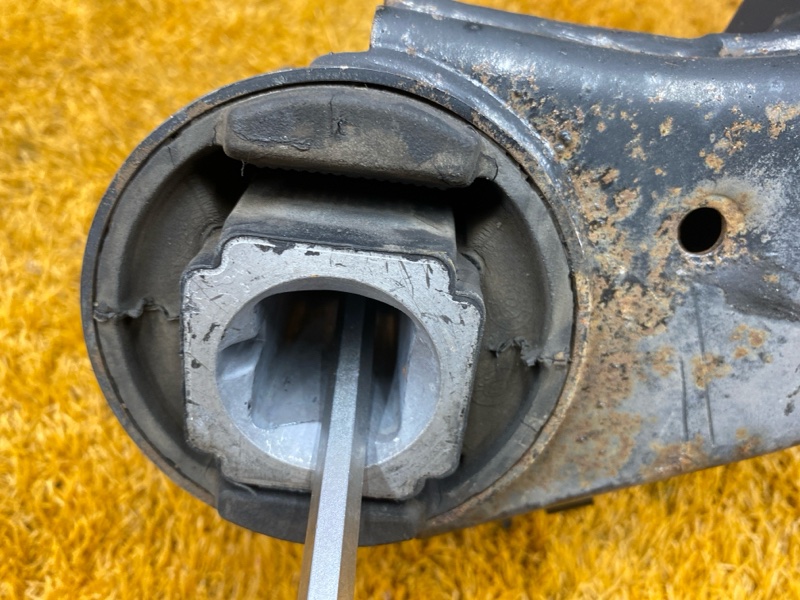 Балка поперечная (подрамник), 2500 рублей, Красноярск