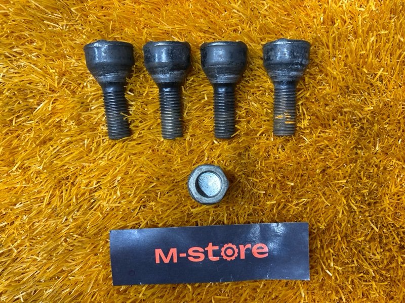 болт колесный(секретка), 2000 рублей, Красноярск