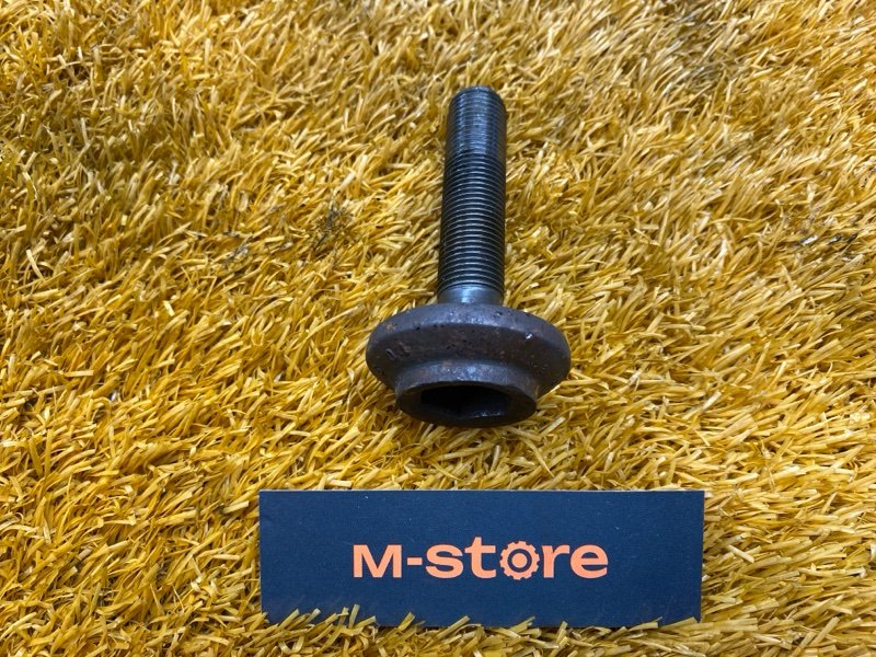 Болт привода, 100 рублей, Красноярск