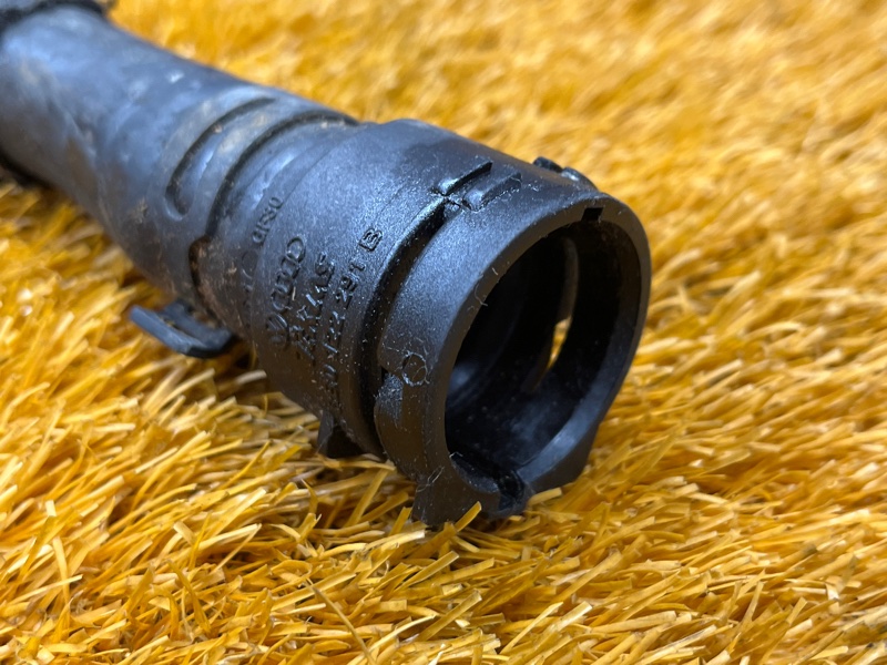 Патрубок системы охлаждения, 800 рублей, Красноярск