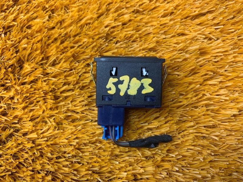 Кнопка открывания багажника, 300 рублей, Красноярск