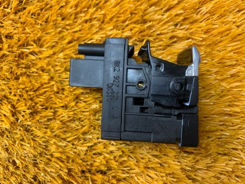 Кнопка стояночного тормоза, 300 рублей, Красноярск