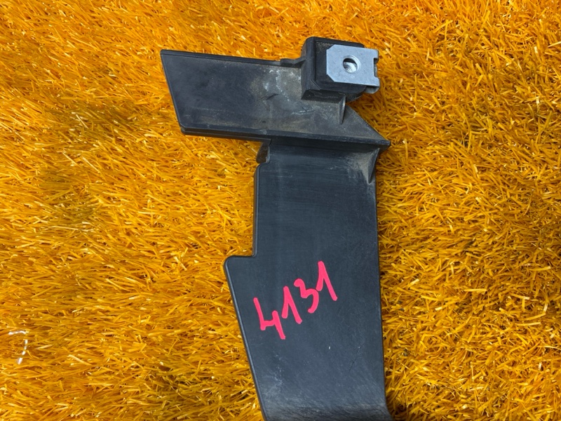 кронштейн фары, 1000 рублей, Красноярск