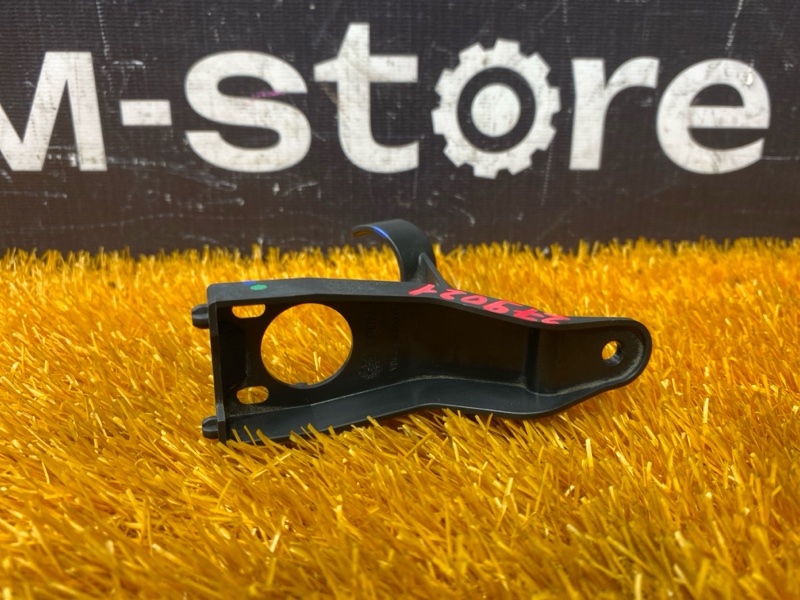 Кронштейн форсунки омывателя фары, 1500 рублей, Красноярск