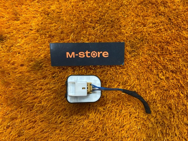 Кнопка регулировки зеркал, 1000 рублей, Красноярск