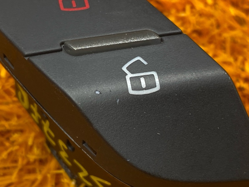 Кнопка центрального замка, 1000 рублей, Красноярск