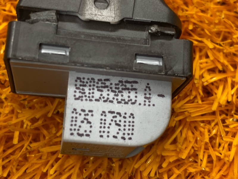 кнопка стеклоподъемника, 300 рублей, Красноярск