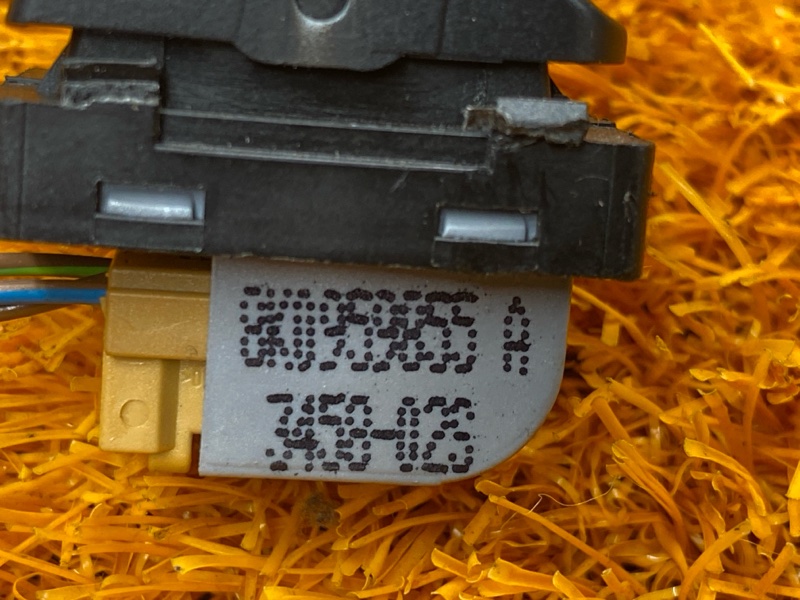 кнопка стеклоподъемника, 300 рублей, Красноярск