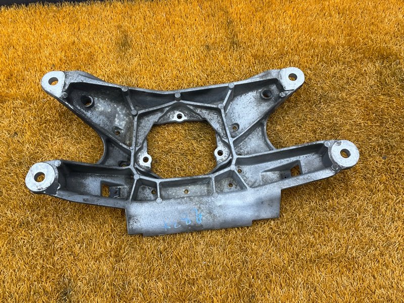 Кронштейн КПП, 300 рублей, Красноярск