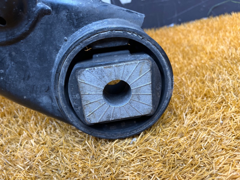 Балка поперечная (подрамник), 6000 рублей, Красноярск