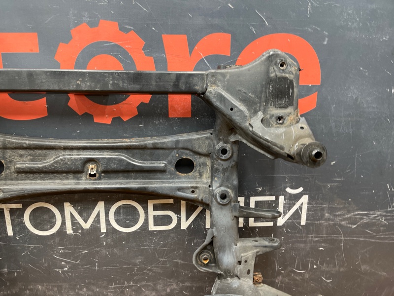 Балка поперечная (подрамник), 10200 рублей, Красноярск