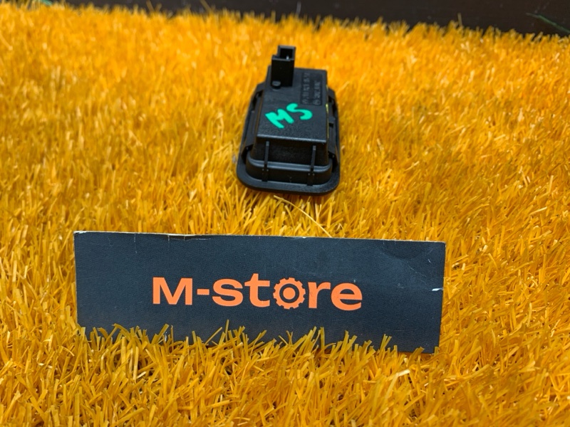 кнопка закрывания багажника, 1000 рублей, Красноярск