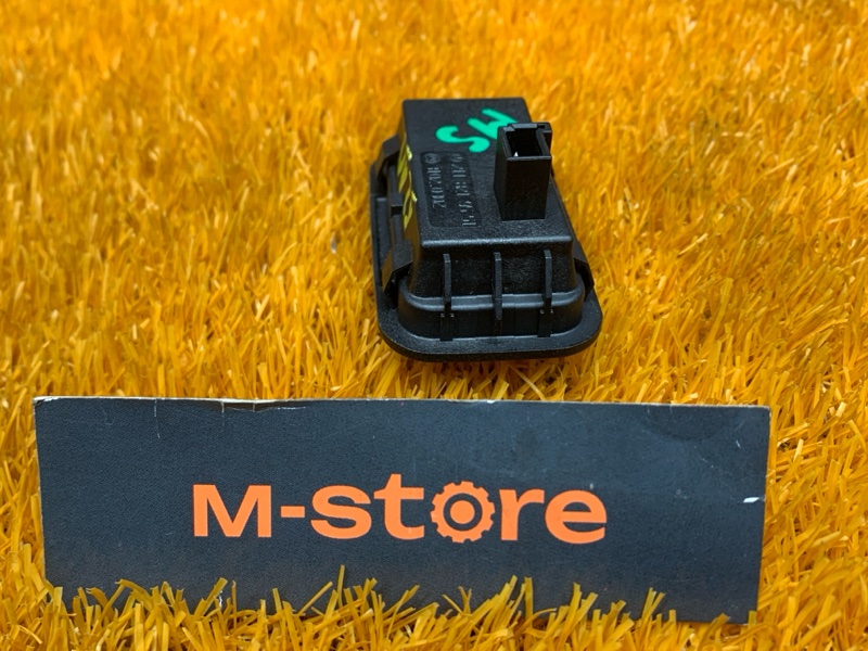 кнопка закрывания багажника, 1000 рублей, Красноярск