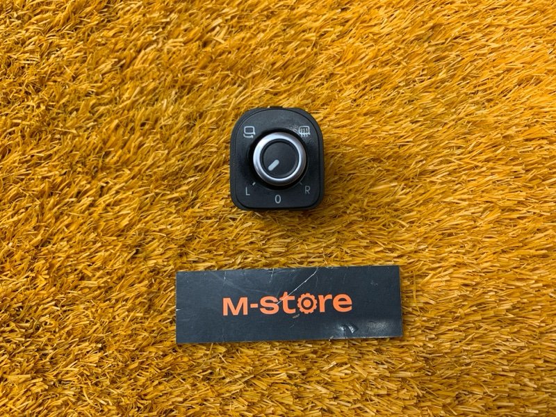 Кнопка регулировки зеркал, 1000 рублей, Красноярск