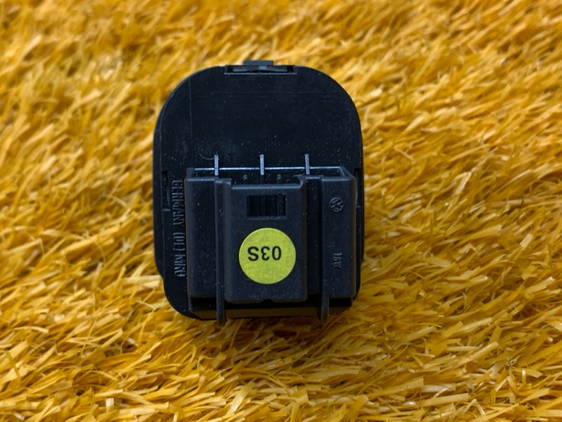 Кнопка регулировки зеркал, 1000 рублей, Красноярск