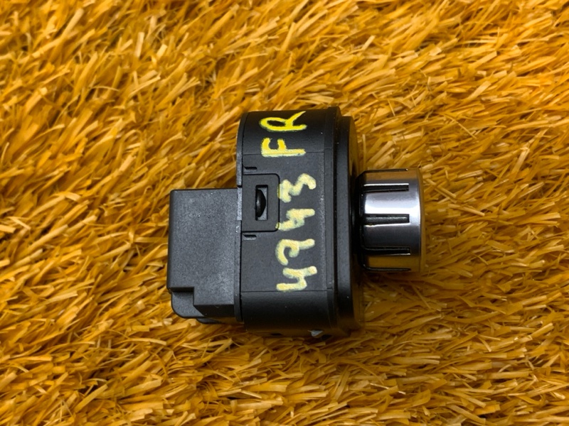 Кнопка регулировки зеркал, 1000 рублей, Красноярск