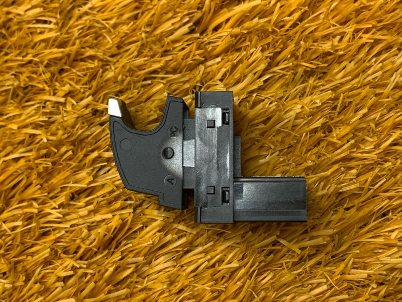 кнопка стеклоподъемника, 500 рублей, Красноярск