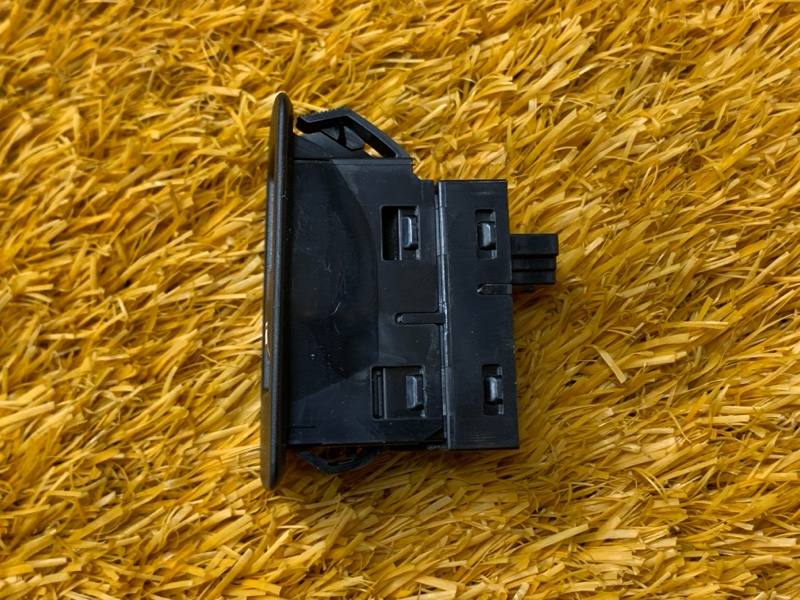 кнопка стеклоподъемника, 200 рублей, Красноярск