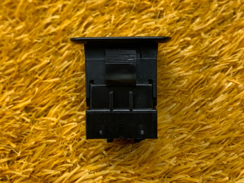 кнопка стеклоподъемника, 200 рублей, Красноярск