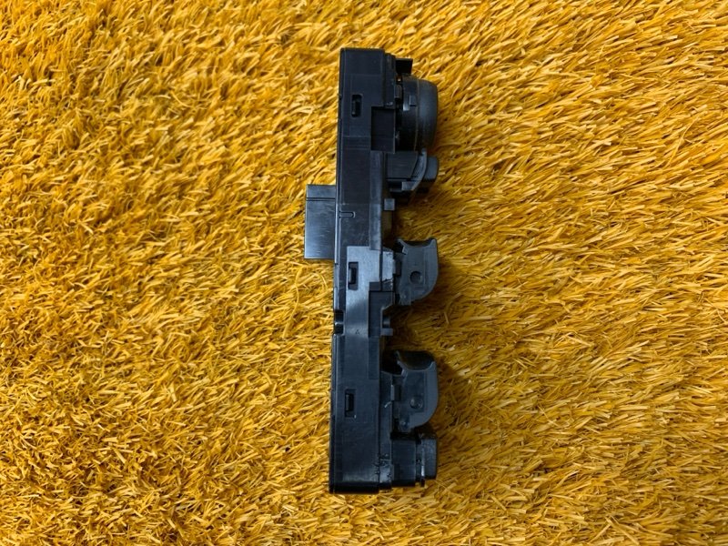 Блок управления стеклоподъемниками, 1000 рублей, Красноярск