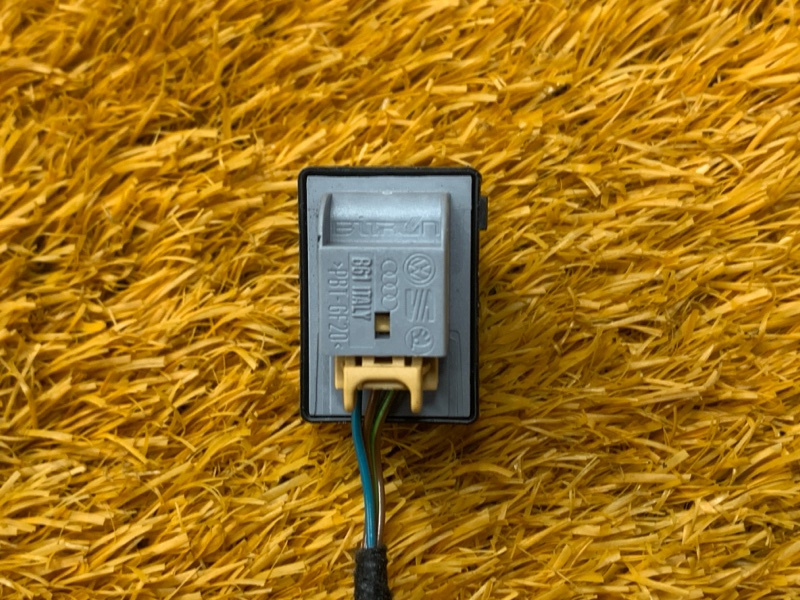 кнопка стеклоподъемника, 300 рублей, Красноярск