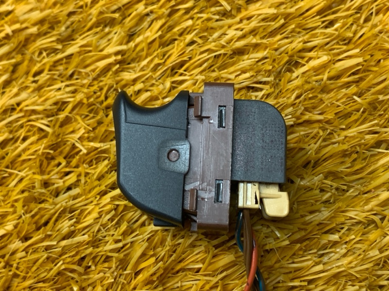 Кнопка открывания багажника, 350 рублей, Красноярск