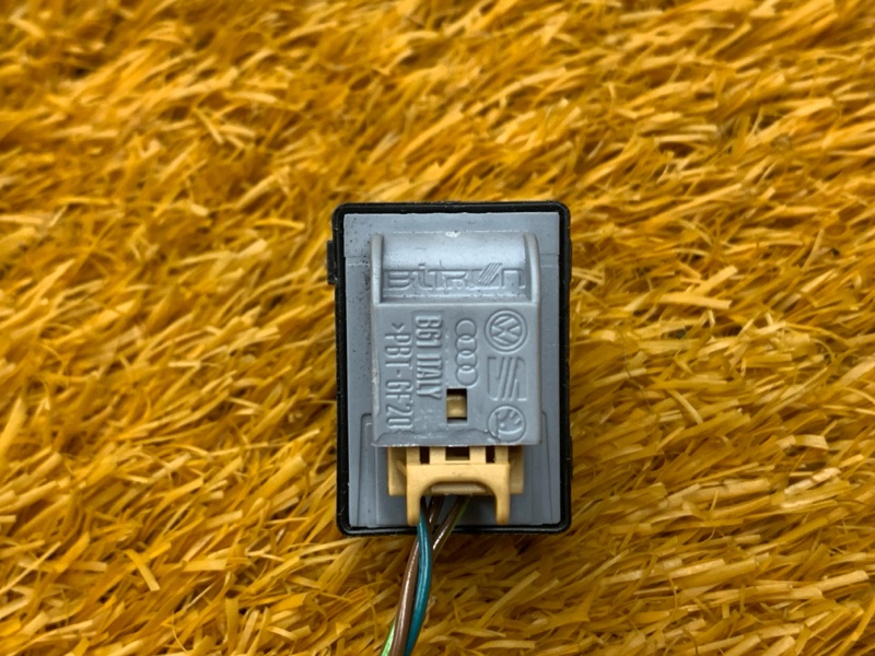 кнопка стеклоподъемника, 300 рублей, Красноярск