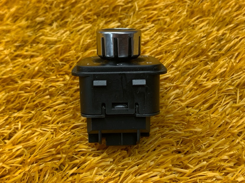 Кнопка регулировки зеркал, 1000 рублей, Красноярск