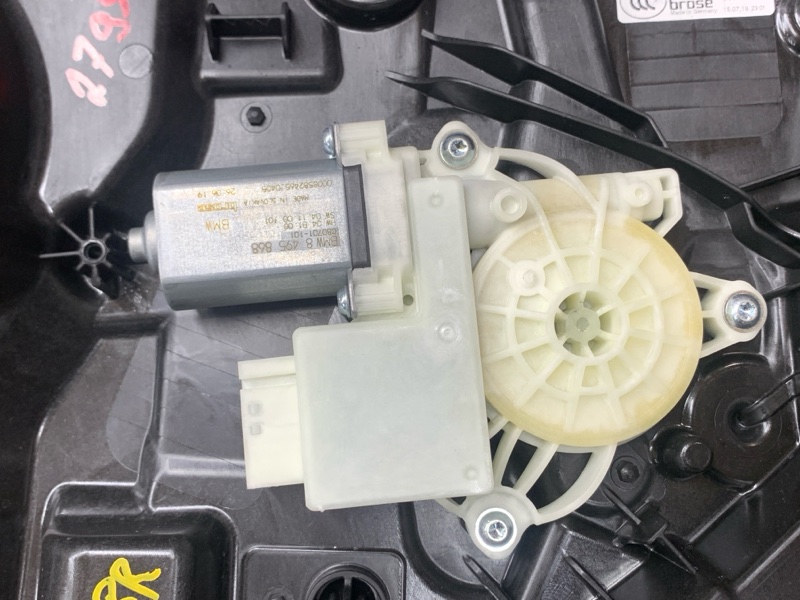 стеклоподъемник, 4500 рублей, Красноярск