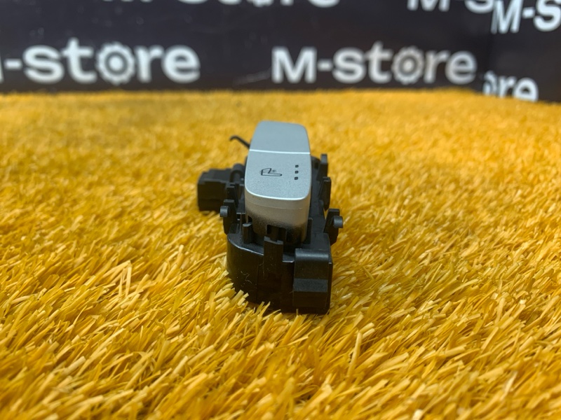 Кнопка подогрева сидений, 800 рублей, Красноярск