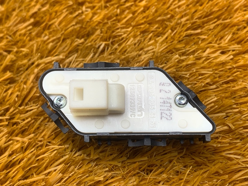 Кнопка центрального замка, 500 рублей, Красноярск