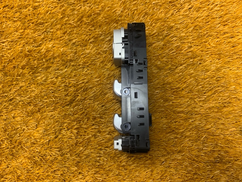 Блок управления стеклоподъемниками, 8000 рублей, Красноярск